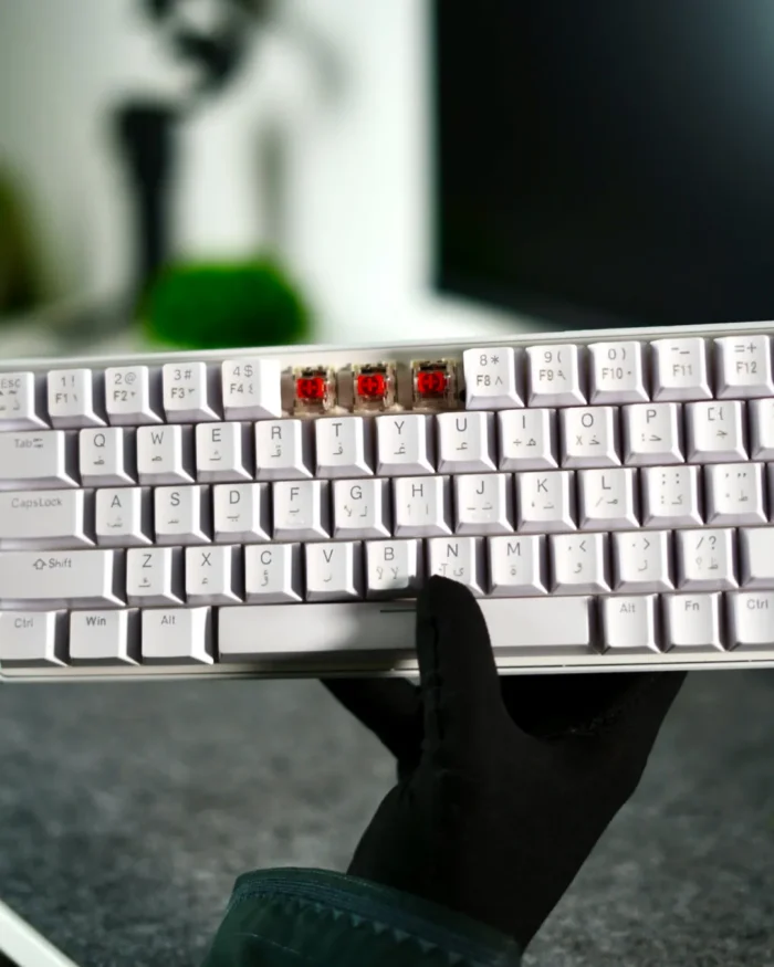 ⁦White Mechanical Arabic Keyboard 60%⁩ - الصورة ⁦9⁩