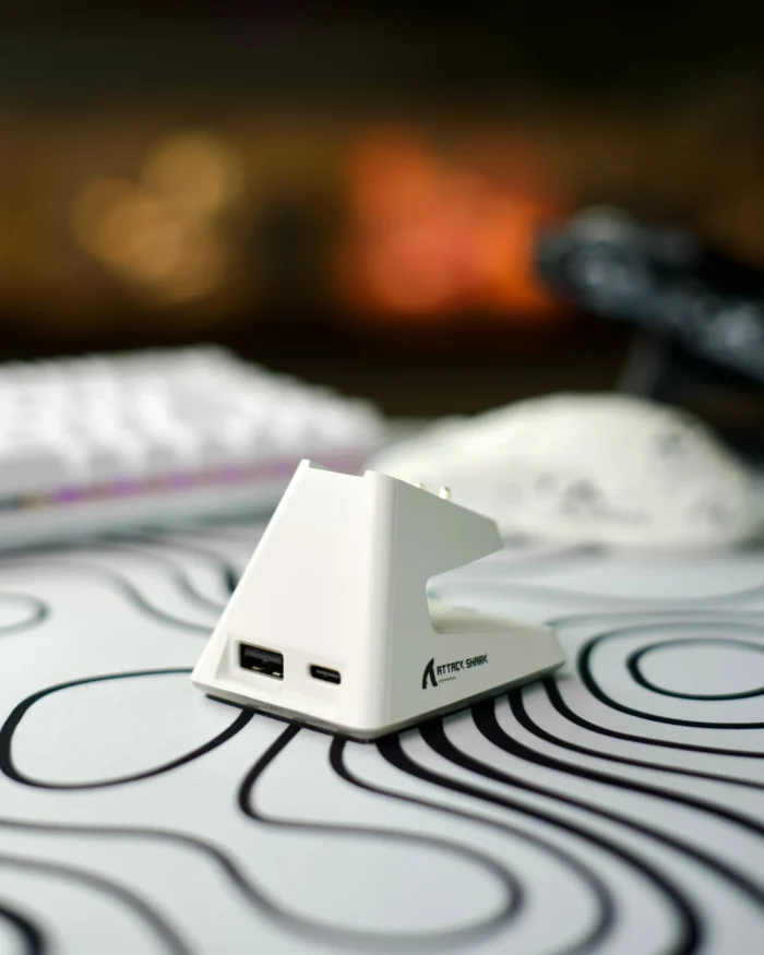 ⁦ATTACK SHARK X6 Wireless Gaming Mouse - White⁩ - الصورة ⁦8⁩