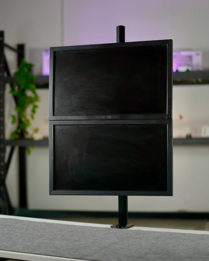 ⁦Dual Vertical Monitor Stand⁩ - الصورة ⁦4⁩