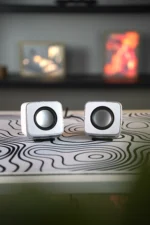 White Speakers, wired - Image 2