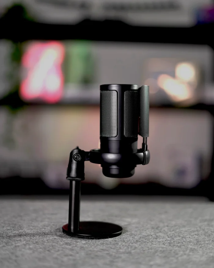 ١ Black ME6S Mic - Image 1