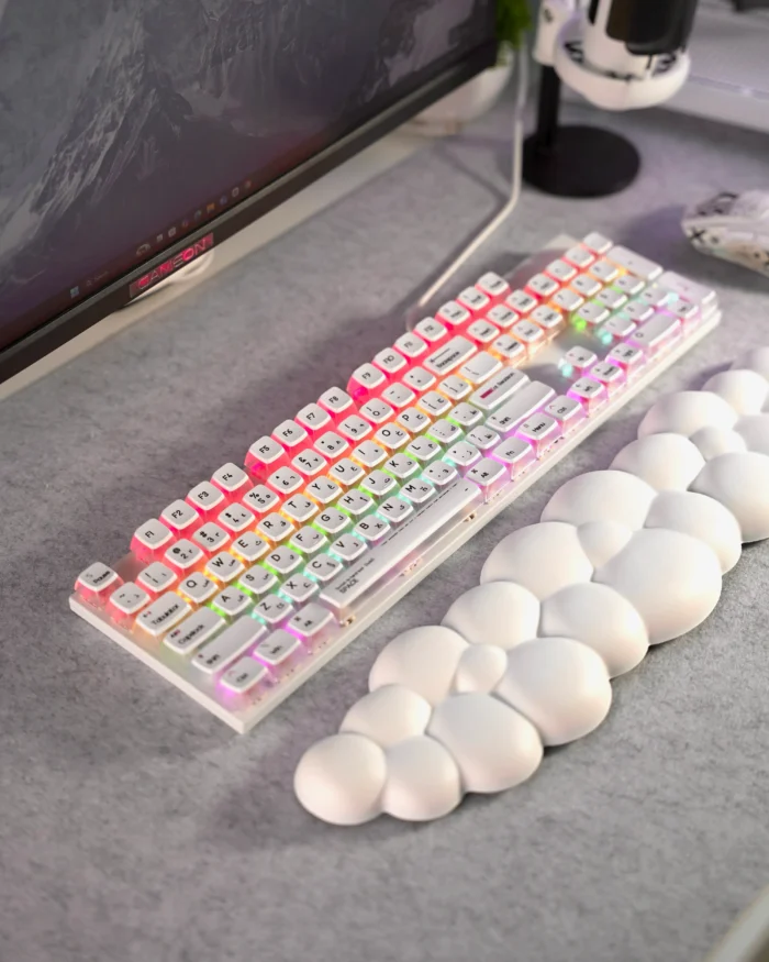 White Arabic Pudding Keycaps - Image 3