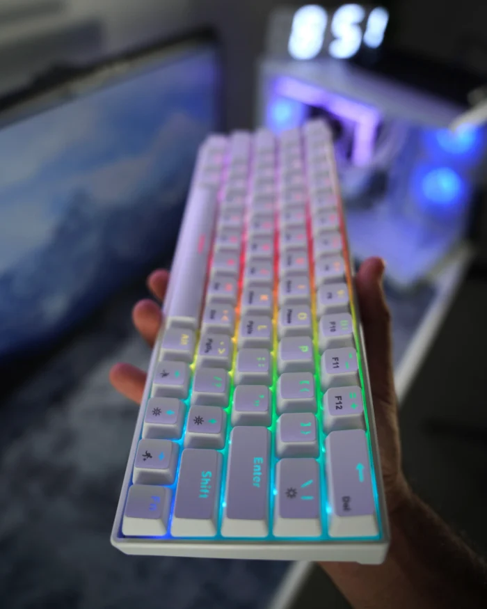 T-Wolf Wireless Gaming Keyboard 60% - White - Image 7