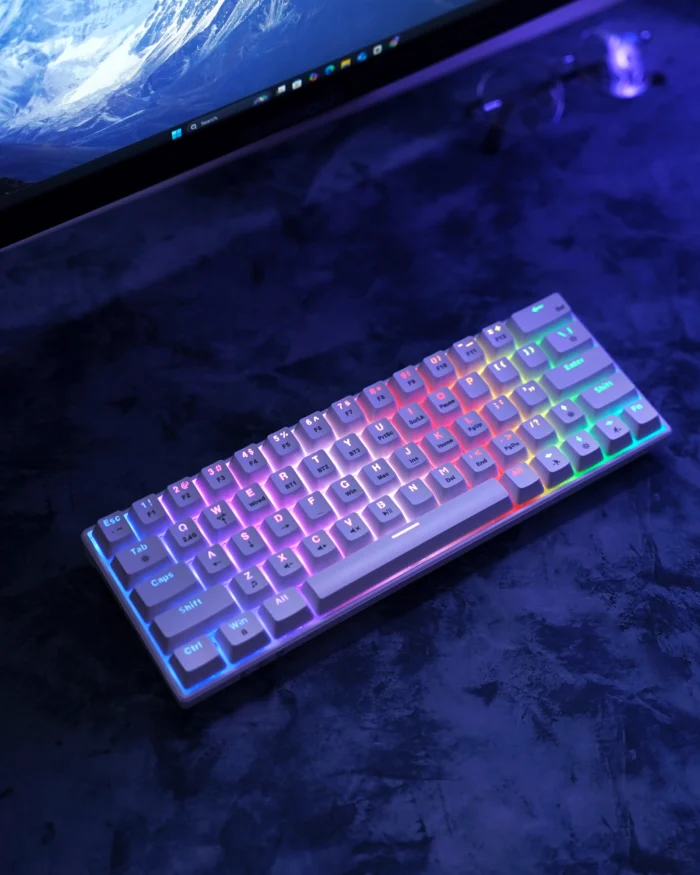 T-Wolf Wireless Gaming Keyboard 60% - White - Image 4